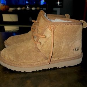UGG Neumel boots